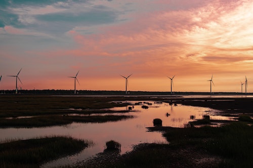 From innovation to industrialization: the marine renewable and offshore energy challenge