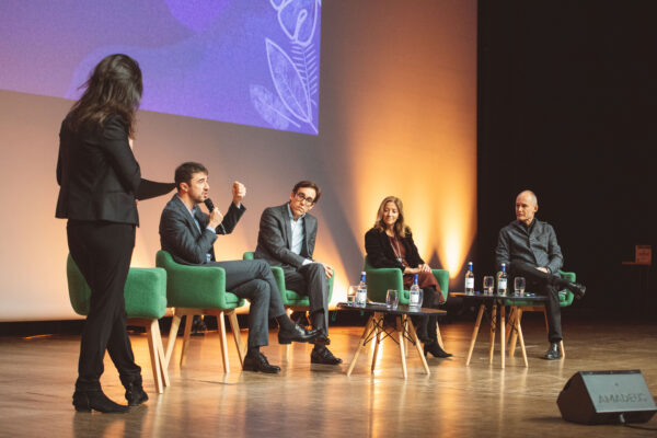 testRevivez le World Impact Summit 2022 au Palais des Congrès à Bordeaux sur le thème Comment innover autrement.